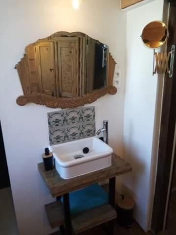디넝 La Chapelle B&B 외부 사진